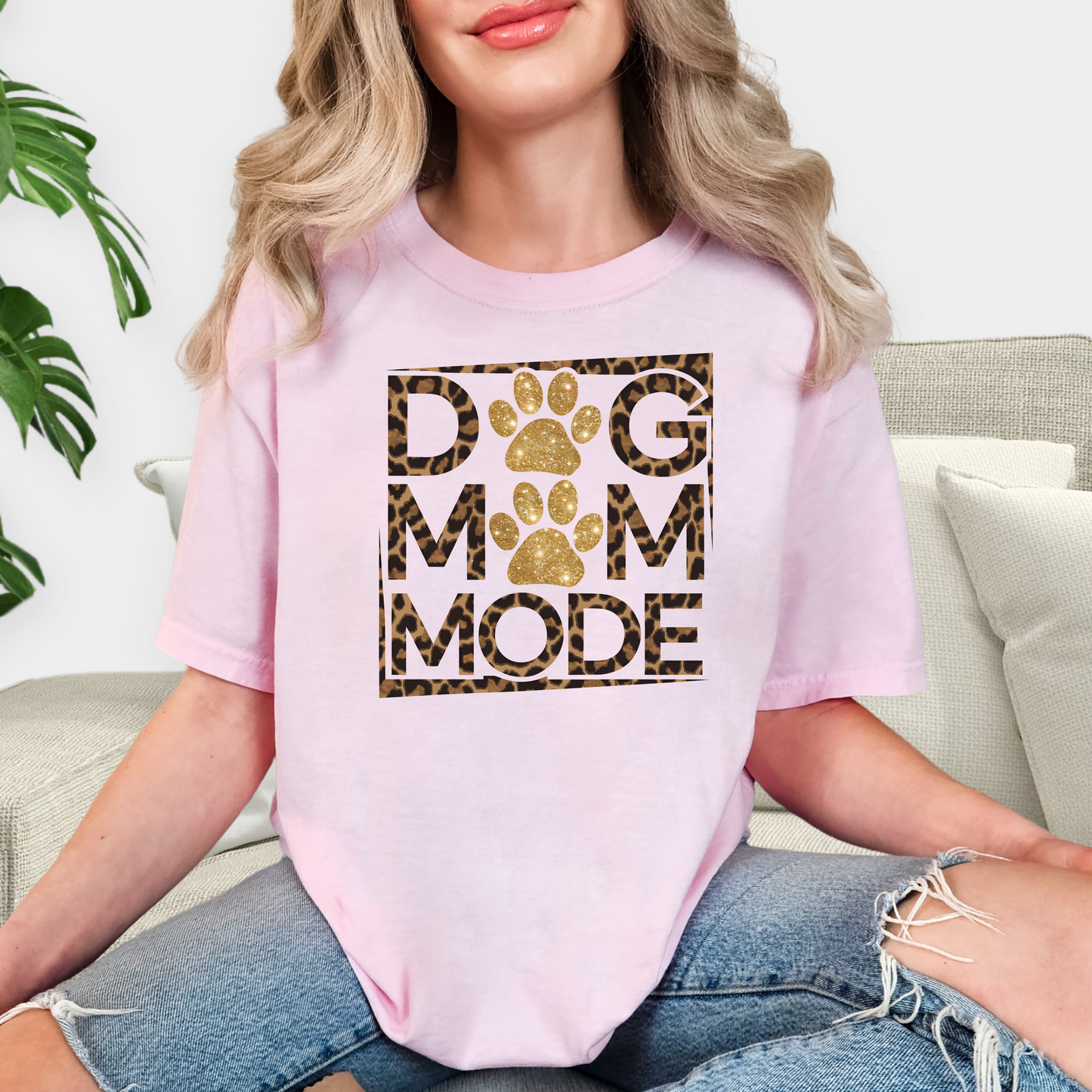 Dog Mom Mode T-Shirt – Cute Gift for Dog Lovers and Pet Parents